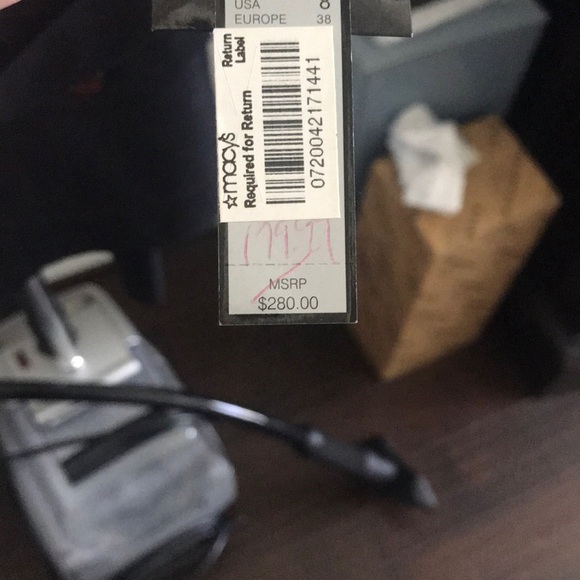 Business Two piece skirt and jacket set - Picture 2 of 2